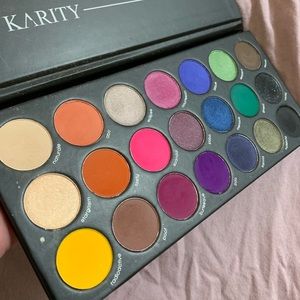 Karity Smoke Pallete
